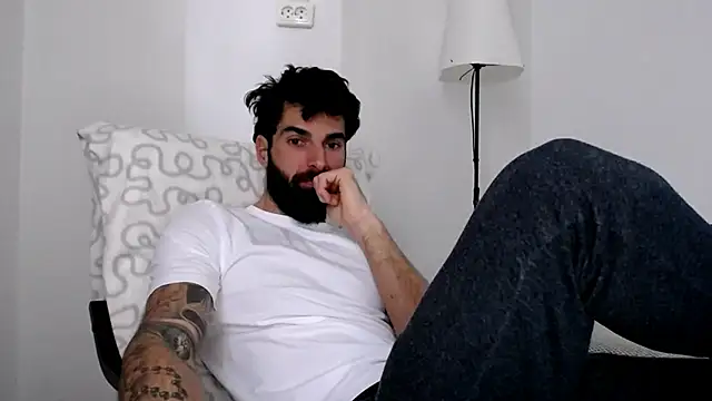 Snapshot of Verycutex chatting on 3, 2, 2026 Verycutex online show from 3, 2, 2026