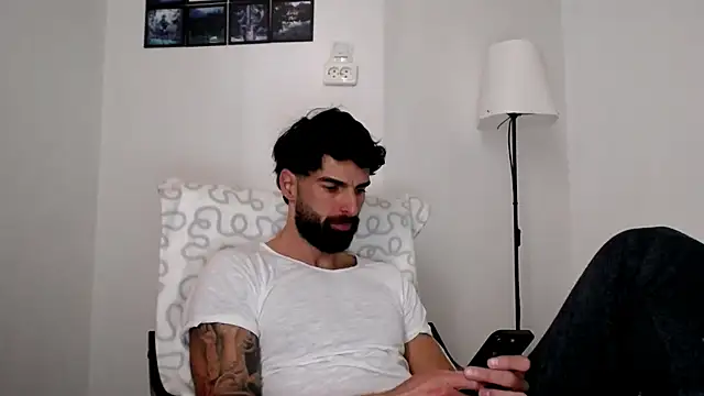 Snapshot of Verycutex chatting on 1, 3, 2026 Verycutex online show from 1, 3, 2026