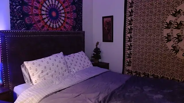 HazeyBvby online show from 21, 12, 2025