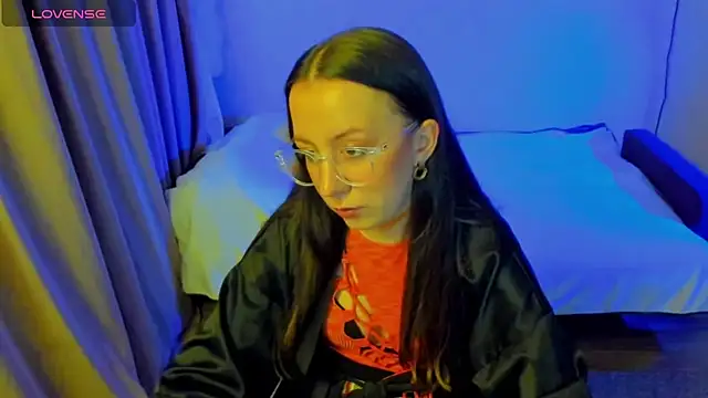 Snapshot of CurlySteph chatting on 20, 5, 2026 CurlySteph online show from 20, 5, 2026