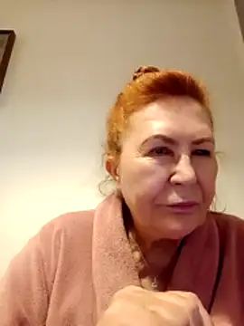 Snapshot of Hottie-Mom chatting on 29, 4, 2026 Hottie-Mom online show from 29, 4, 2026