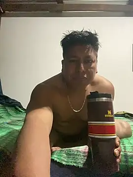 Snapshot of eamisay chatting on 7, 4, 2026 eamisay online show from 7, 4, 2026