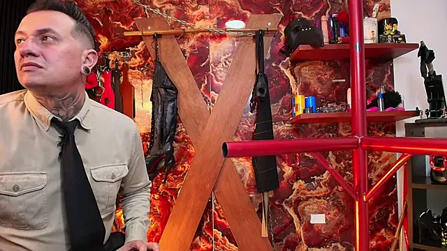 Snapshot of boy_n_girl chatting on 13, 11, 2025 boy n girl online show from 13, 11, 2025