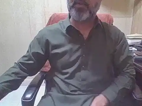 Snapshot of hairymaster95 chatting on 15, 5, 2026 hairymaster95 online show from 15, 5, 2026