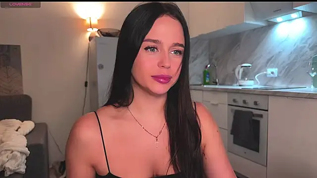 Snapshot of Megan_Nilson chatting on 5, 1, 2025 Megan Nilson online show from 5, 1, 2025