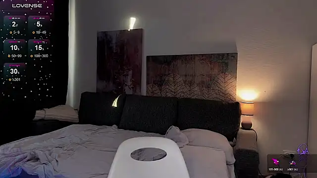 Snapshot of Megan_Nilson chatting on 15, 3, 2025 Megan Nilson online show from 15, 3, 2025