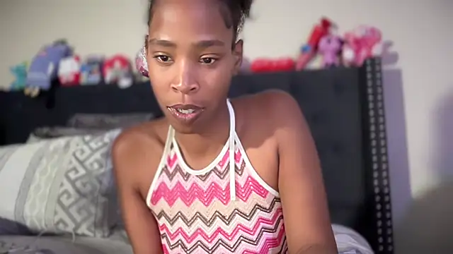 Snapshot of Cum2Charm chatting on 20, 5, 2026 Cum2Charm online show from 20, 5, 2026