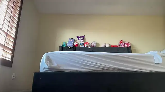 Snapshot of Cum2Charm chatting on 2, 6, 2026 Cum2Charm online show from 2, 6, 2026