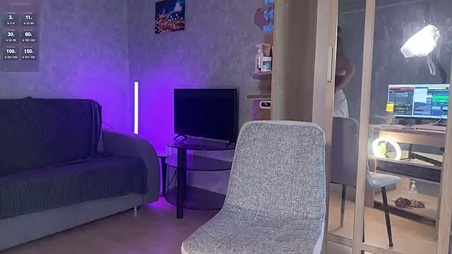 Snapshot of Tara_Bruno chatting on 16, 9, 2025 Tara Bruno online show from 16, 9, 2025