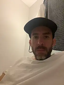 Snapshot of smokenstrokex chatting on 4, 3, 2026 smokenstrokex online show from 4, 3, 2026