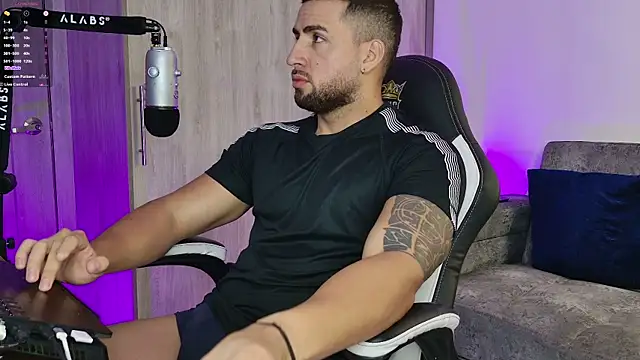 Snapshot of mr_david_cox chatting on 17, 2, 2025 mr david cox online show from 17, 2, 2025