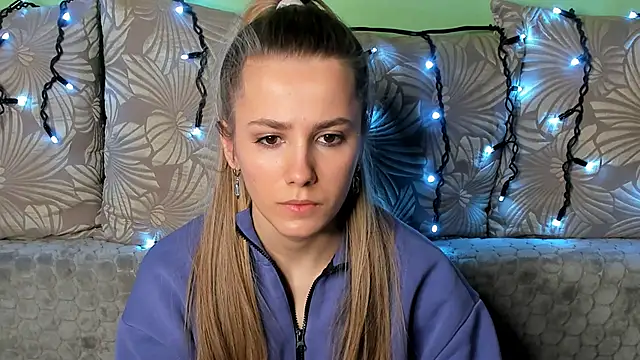 MaggieCake online show from 10, 1, 2025