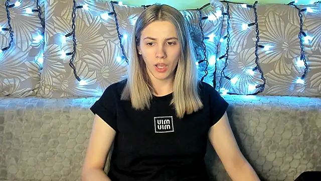 MaggieCake online show from 22, 3, 2025