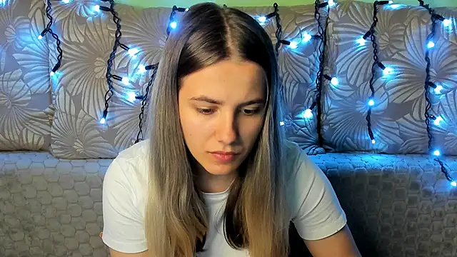 MaggieCake online show from 15, 10, 2025