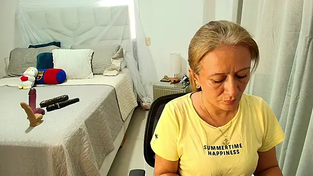 Snapshot of Naty_Stone chatting on 13, 5, 2026 Naty Stone online show from 13, 5, 2026