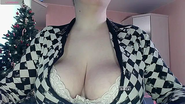 Snapshot of Mrs_Dream chatting on 4, 5, 2026 Mrs Dream online show from 4, 5, 2026