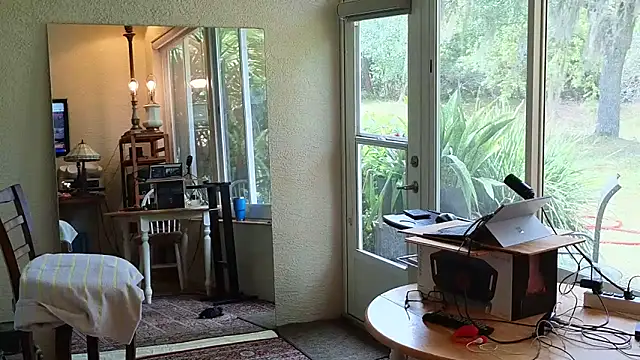 Snapshot of eliberator1777 chatting on 20, 4, 2026 eliberator1777 online show from 20, 4, 2026