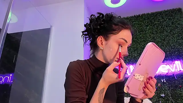 realhotfallingdevil online show from 3, 2, 2026