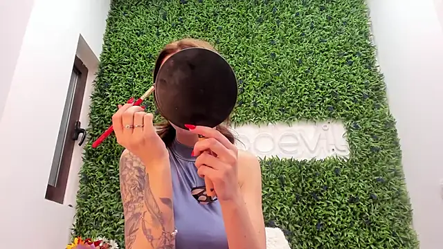 realhotfallingdevil online show from 3, 4, 2026