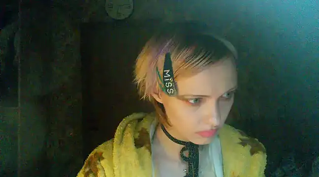 WildMissNiks online show from 17, 12, 2024