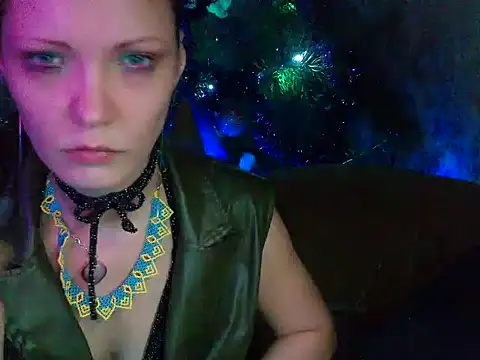 WildMissNiks online show from 24, 12, 2024