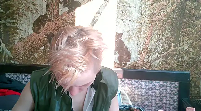 WildMissNiks online show from 18, 2, 2025