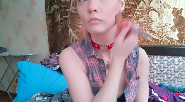 WildMissNiks online show from 20, 2, 2025