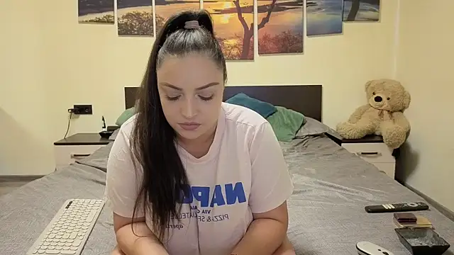 adelline online show from 30, 3, 2026