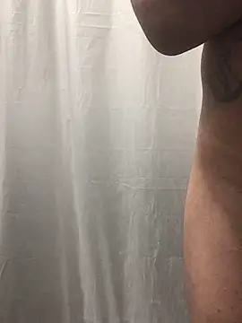 Snapshot of 69RIPsta69 chatting on 10, 10, 2025 69RIPsta69 online show from 10, 10, 2025