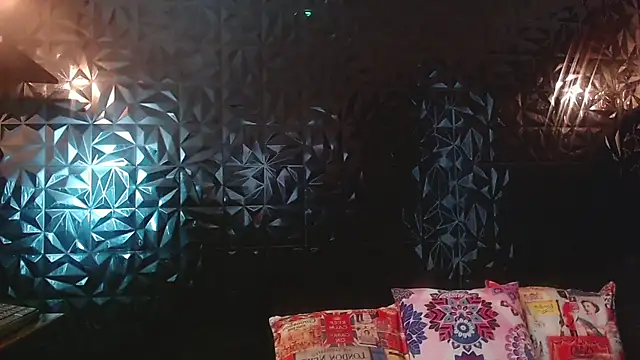 PINK  LOLA1 online show from 10, 4, 2026