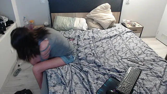 missthon0 online show from 13, 10, 2025