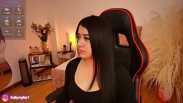 Snapshot of KallyMyller1 chatting on 24, 12, 2024 KallyMyller1 online show from 24, 12, 2024