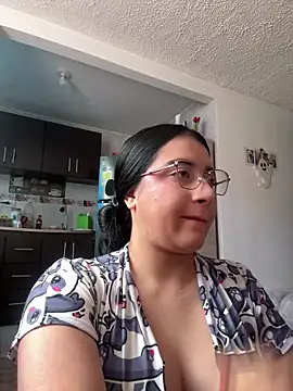 Snapshot of KallyMyller1 chatting on 15, 10, 2025 KallyMyller1 online show from 15, 10, 2025