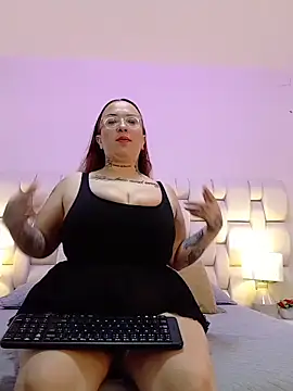 MiaYMolly online show from 27, 9, 2025