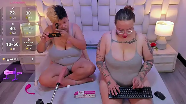 MiaYMolly online show from 16, 10, 2025