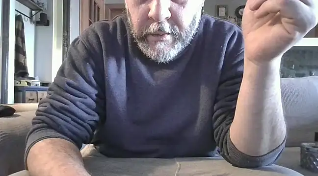 Snapshot of naked_bear chatting on 25, 1, 2025 naked bear online show from 25, 1, 2025