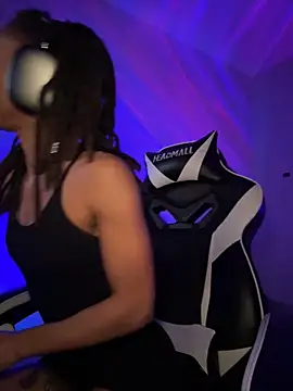 thebrattygoddess online show from 17, 12, 2024