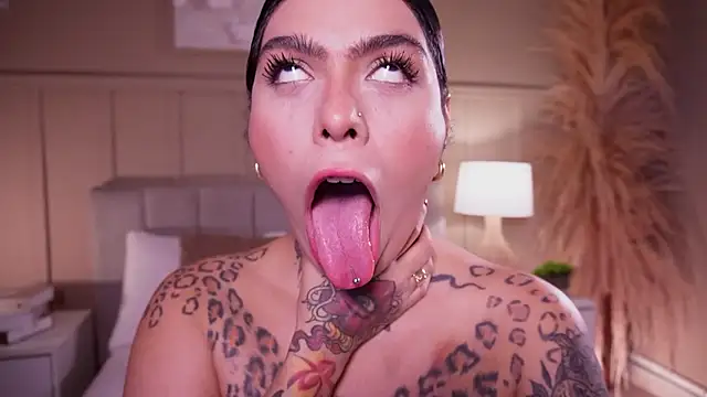 curvyliciousss online show from 11, 3, 2026