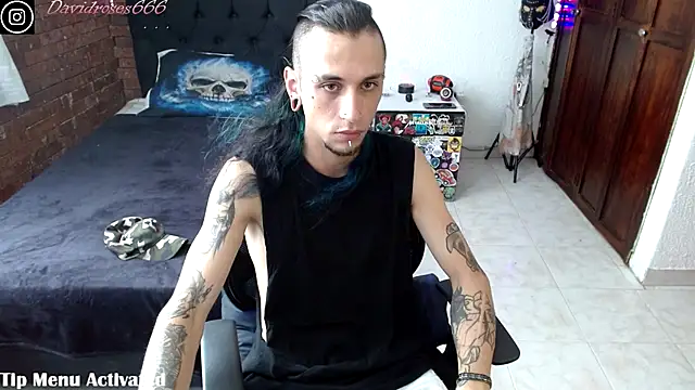 Snapshot of davidroses420 chatting on 23, 11, 2025 davidroses420 online show from 23, 11, 2025