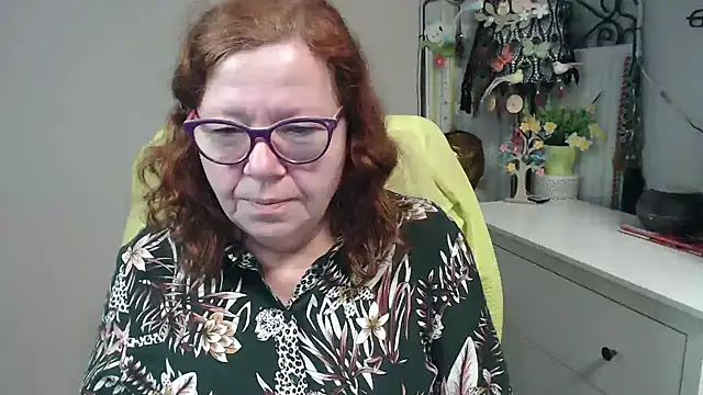 Adelewildx online show from 3, 12, 2025