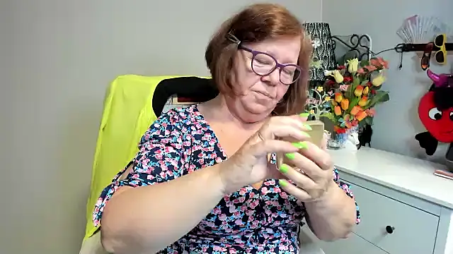 Adelewildx online show from 27, 5, 2026