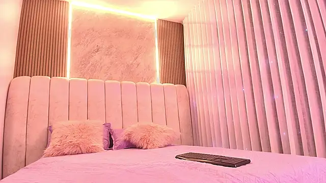 emyli sw  online show from 5, 12, 2025