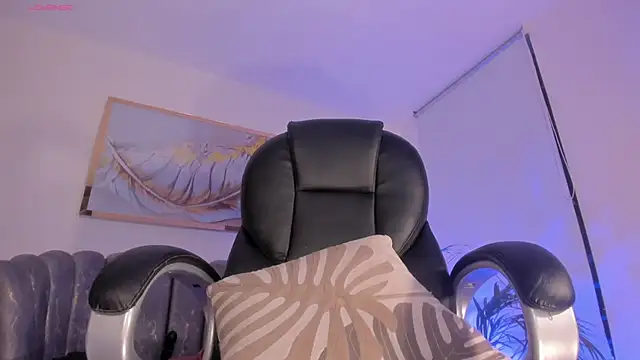 ZoePresleyX online show from 21, 2, 2025