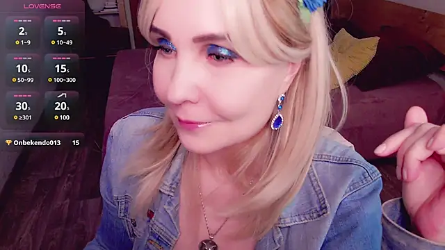 Snapshot of _unique_cam_ chatting on 15, 3, 2025  unique cam  online show from 15, 3, 2025