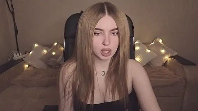 ViolettaLopez online show from 27, 11, 2025