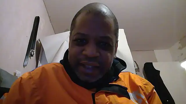 Snapshot of alfiebrown007 chatting on 13, 3, 2025 alfiebrown007 online show from 13, 3, 2025