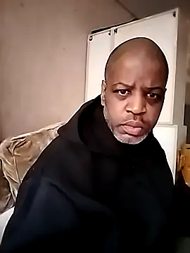 Snapshot of alfiebrown007 chatting on 27, 11, 2025 alfiebrown007 online show from 27, 11, 2025