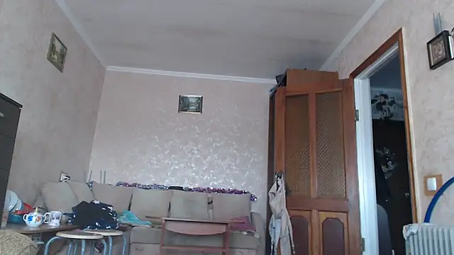 Amy August online show from 16, 1, 2026