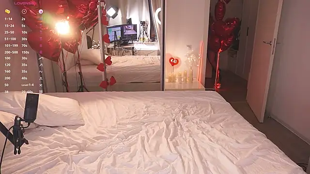 Ffoxyflame online show from 24, 2, 2025