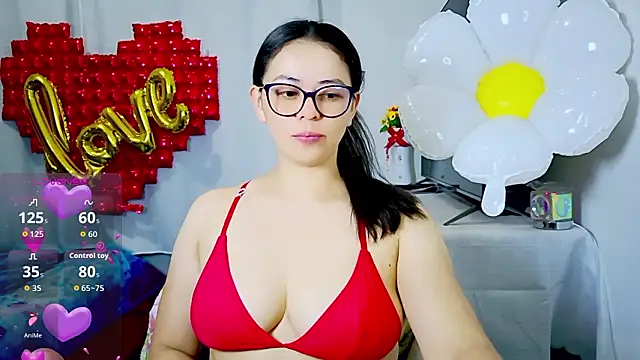 Snapshot of mayhott2 chatting on 14, 2, 2026 mayhott2 online show from 14, 2, 2026